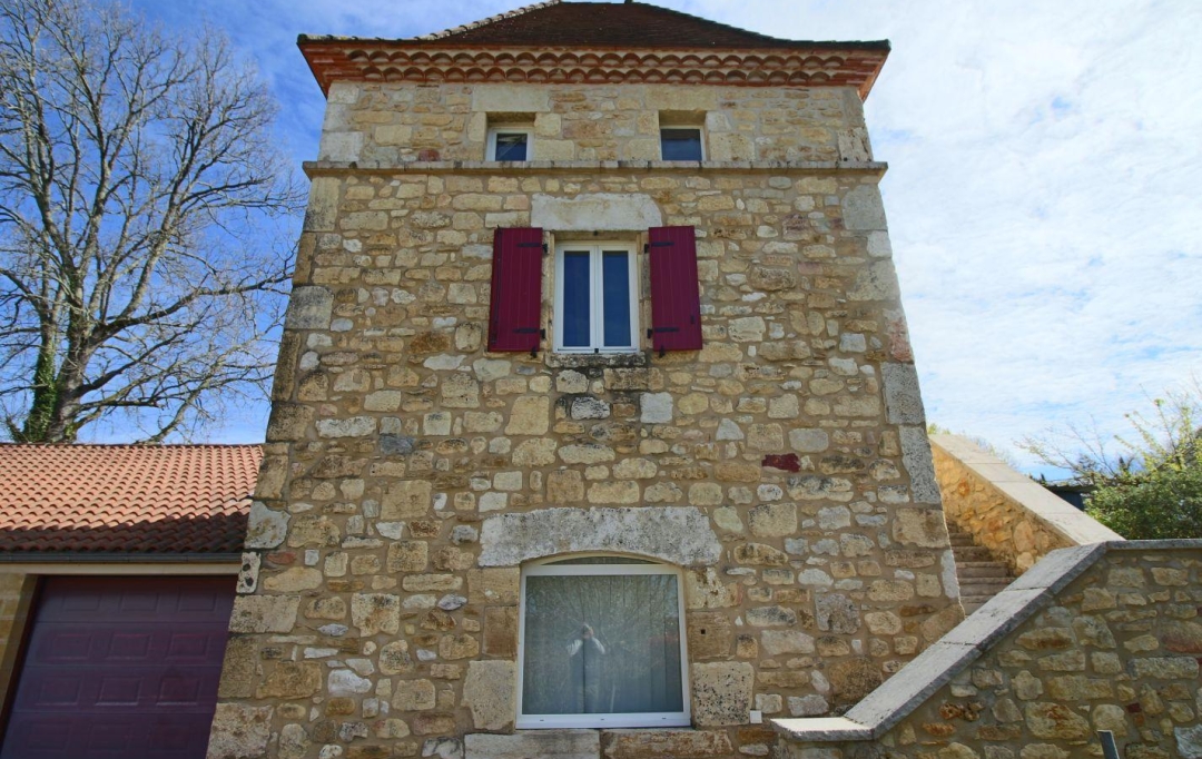 Annonces LUZECH : Maison / Villa | PUY-L'EVEQUE (46700) | 185 m2 | 396 500 € 