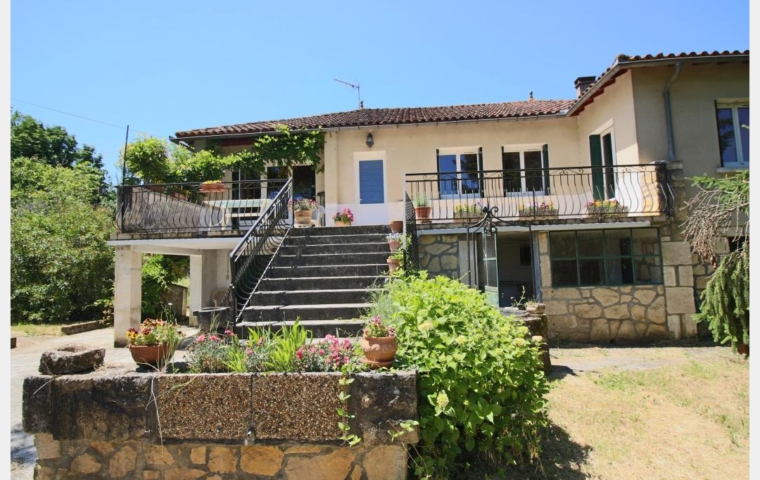 Annonces LUZECH : Maison / Villa | PUY-L'EVEQUE (46700) | 145 m2 | 205 000 € 