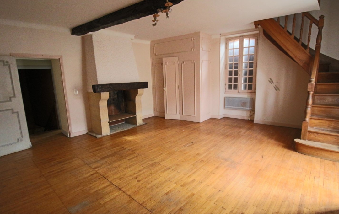 Annonces LUZECH : Maison / Villa | PUY-L'EVEQUE (46700) | 260 m2 | 116 600 € 